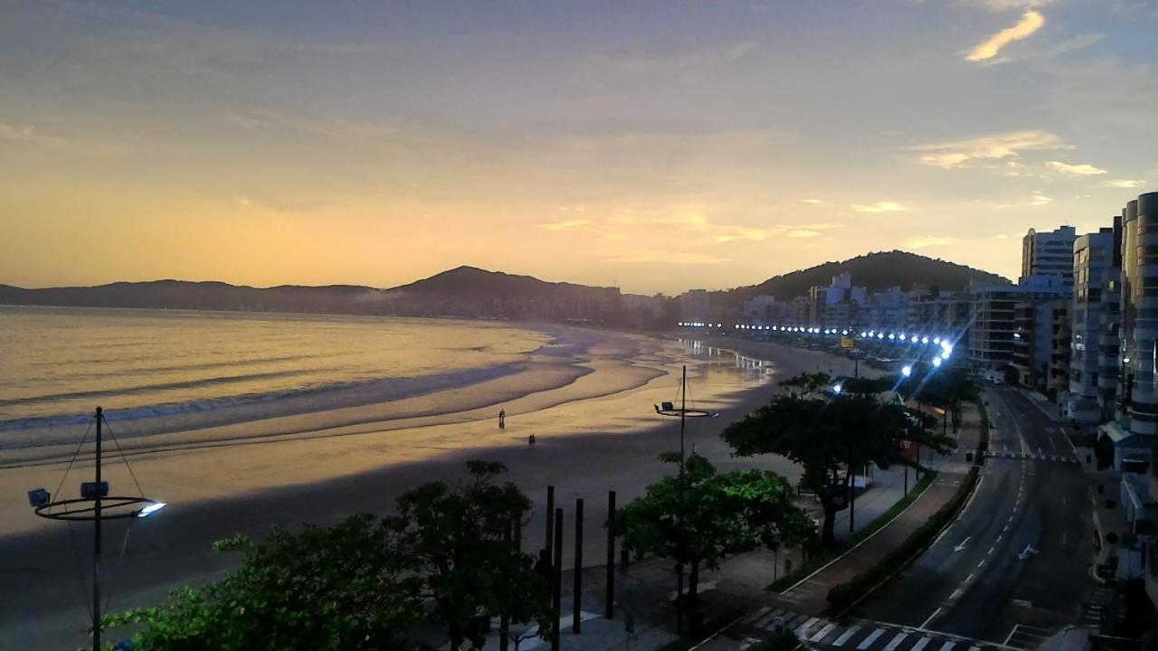 Apartamento De Cobertura Frente Para O Mar Itapema Kültér fotó