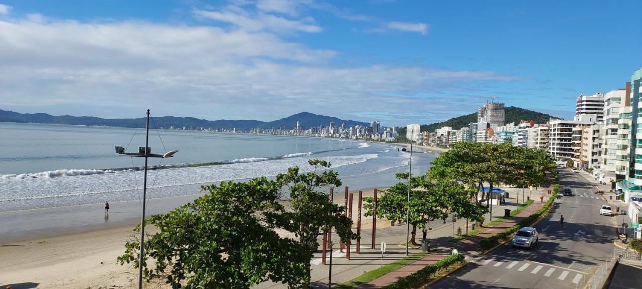 Apartamento De Cobertura Frente Para O Mar Itapema Kültér fotó