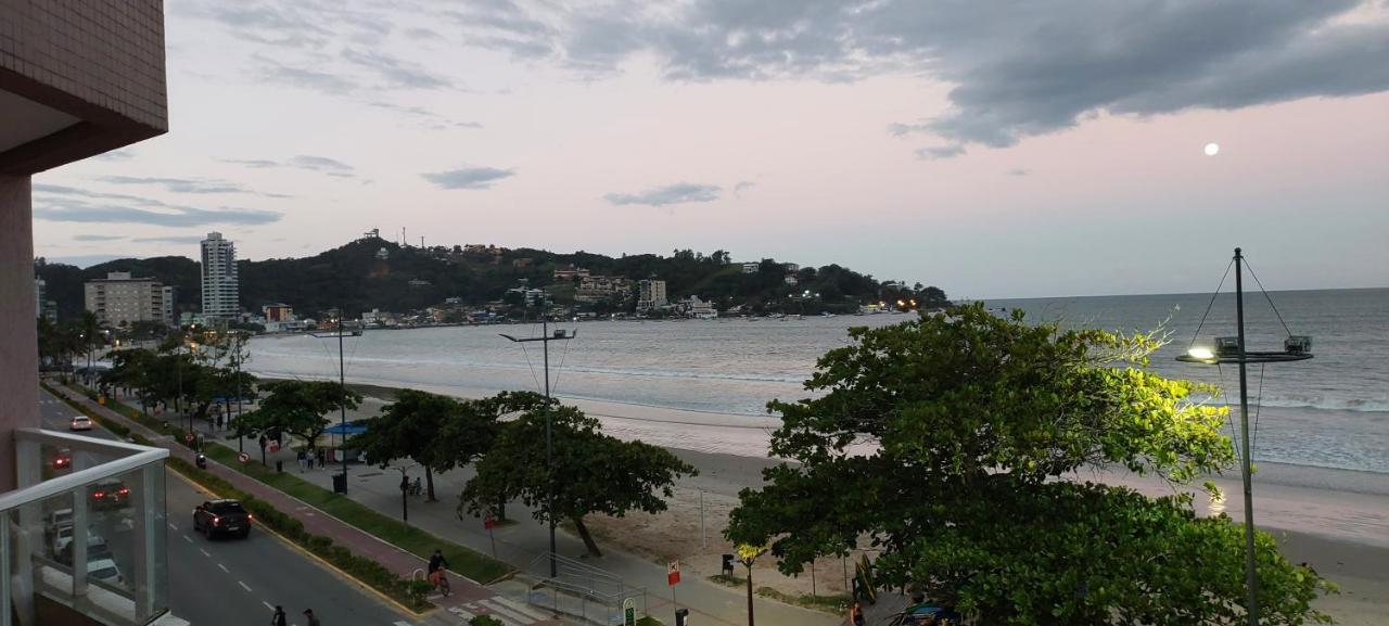 Apartamento De Cobertura Frente Para O Mar Itapema Kültér fotó