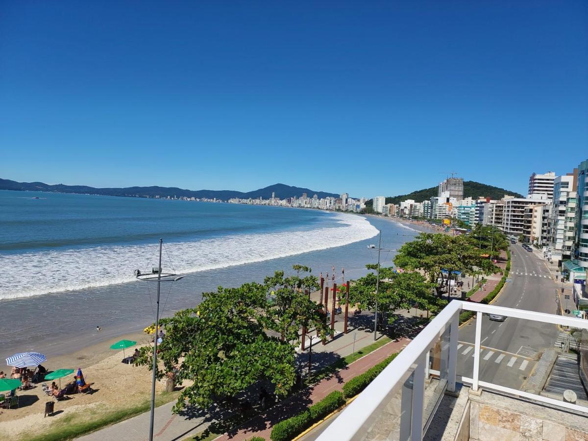 Apartamento De Cobertura Frente Para O Mar Itapema Kültér fotó